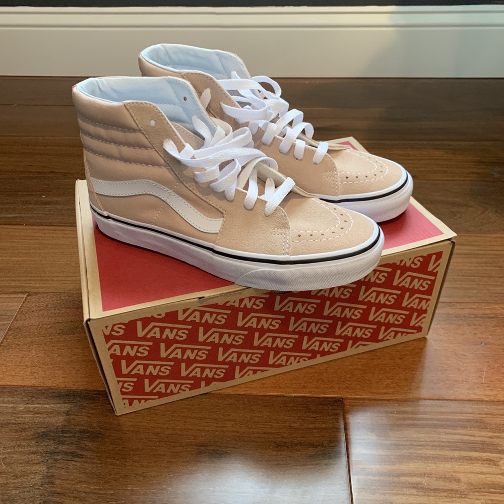 BRAND NEW NEVER BEEN WORN VANS